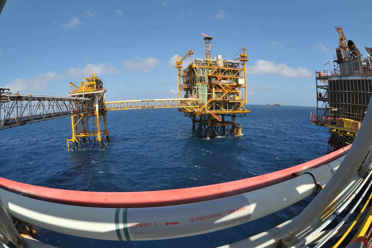 Đánh thức “mặt tiền” Biển Đông